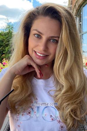 196788 - Julia Age: 34 - Russia